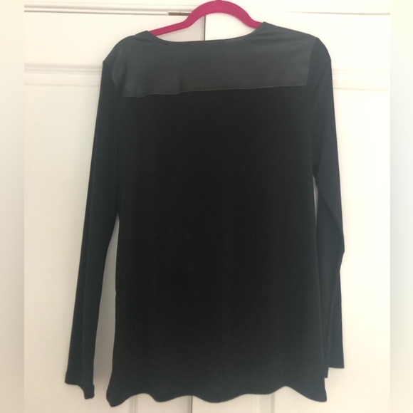 BCBG Leather Detail Top With Draping Detail Size M - Picture 2 of 4